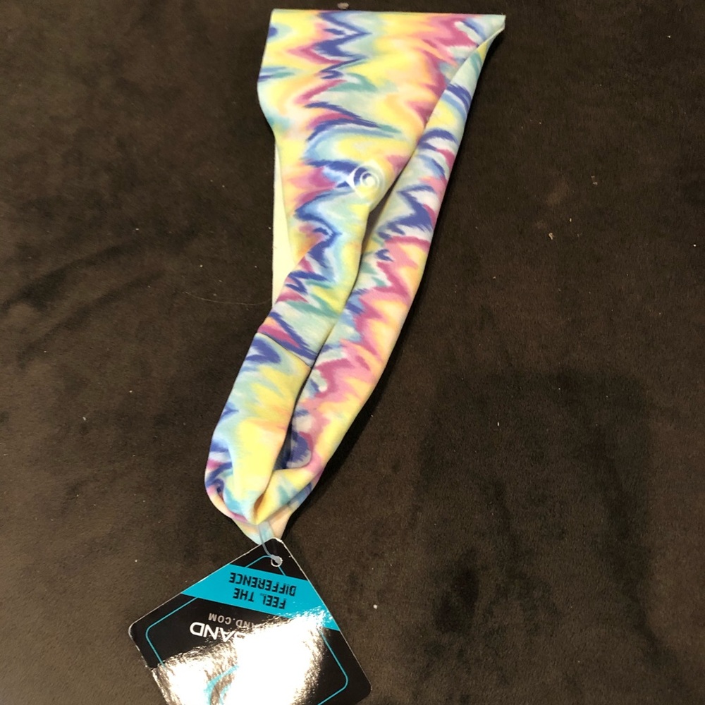 NWT Bondiband wicking multicolor